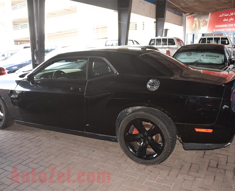 DODGE CHALLENGER- 2014- BLACK- 26 000 MILEAGE- AMERICAN SPECS, MANUAL GEAR