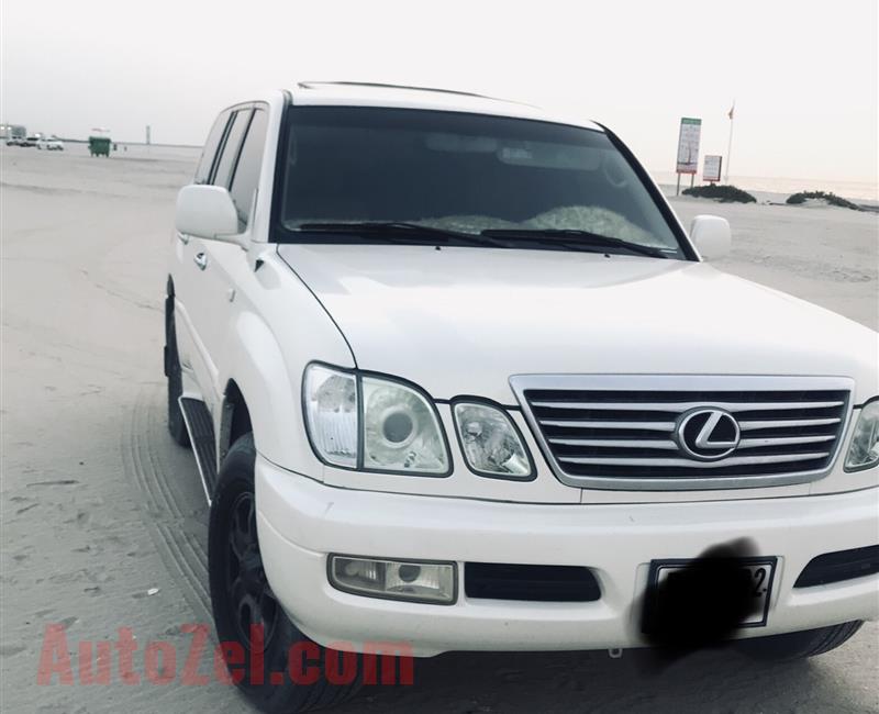 للبيع لكزس lx470 ماشي 116 الف فقط