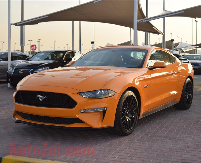 FORD MUSTANG- 2018- ORANGE- 14 000 MILES- AMERICAN SPECS