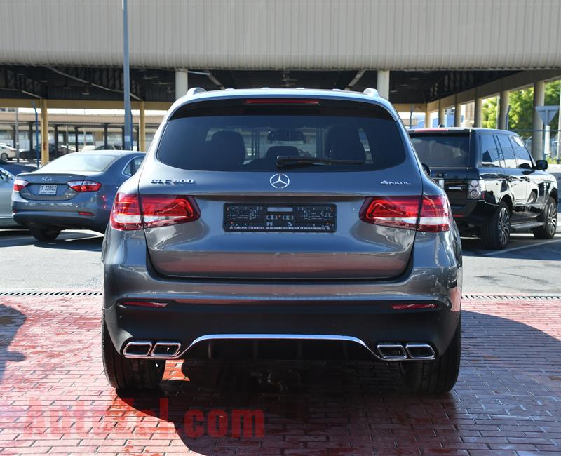 MERCEDES-BENZ GLC300- 2017- GRAY- 12 000 KM- GCC SPECS