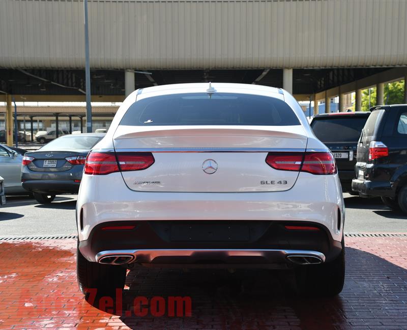 MERCEDES-BENZ GLE43- 2017- WHITE- 62 000 KM- GCC SPECS