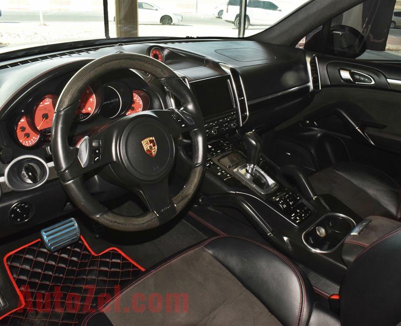 PORSCHE CAYENNE GTS- 2013- RED- 347 000 KM- GCC