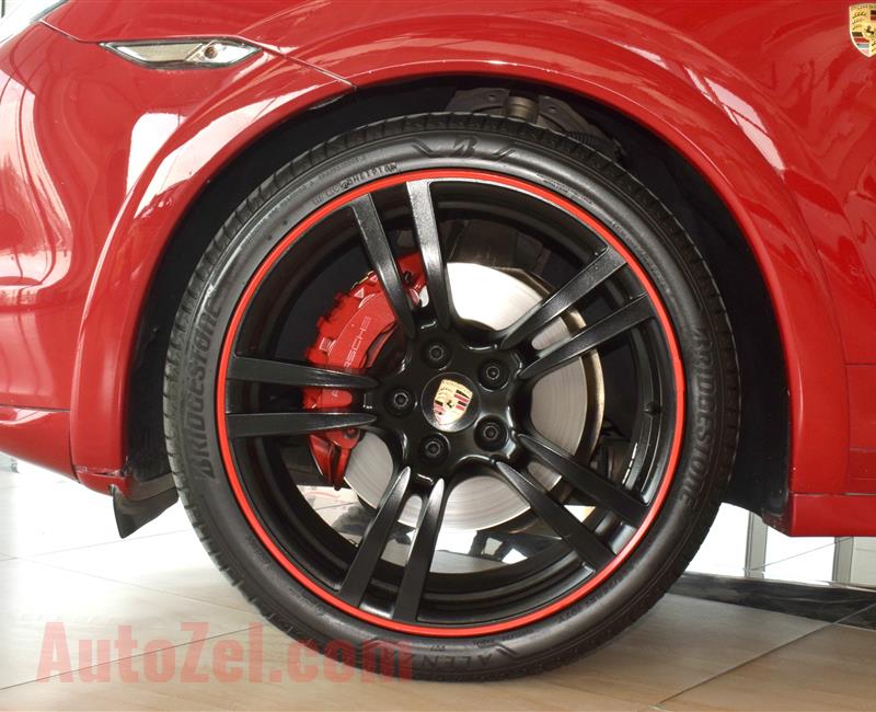 PORSCHE CAYENNE GTS- 2013- RED- 347 000 KM- GCC