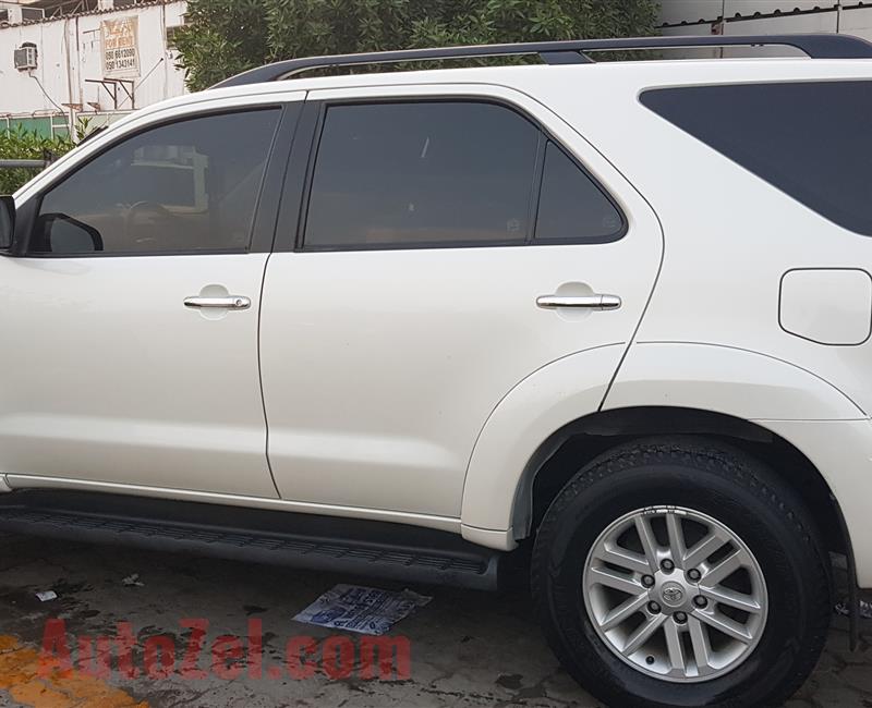 TOYOTA FORTUNER GXR 4.0 MODEL 2014 FOR SALE