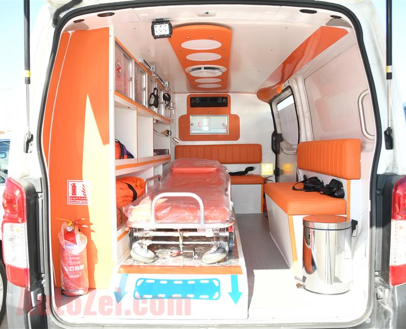 NISSAN NV350 AMBULANCE- 2015- WHITE- 219 000 KM- GCC SPECS