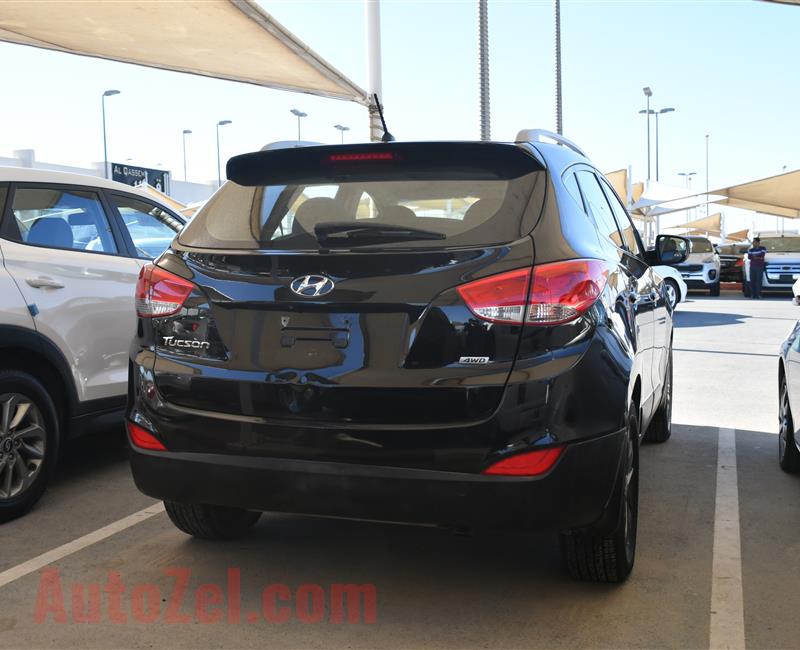 HYUNDAI TUCSON- 2016- BLACK- 76 000 KM- GCC SPECS