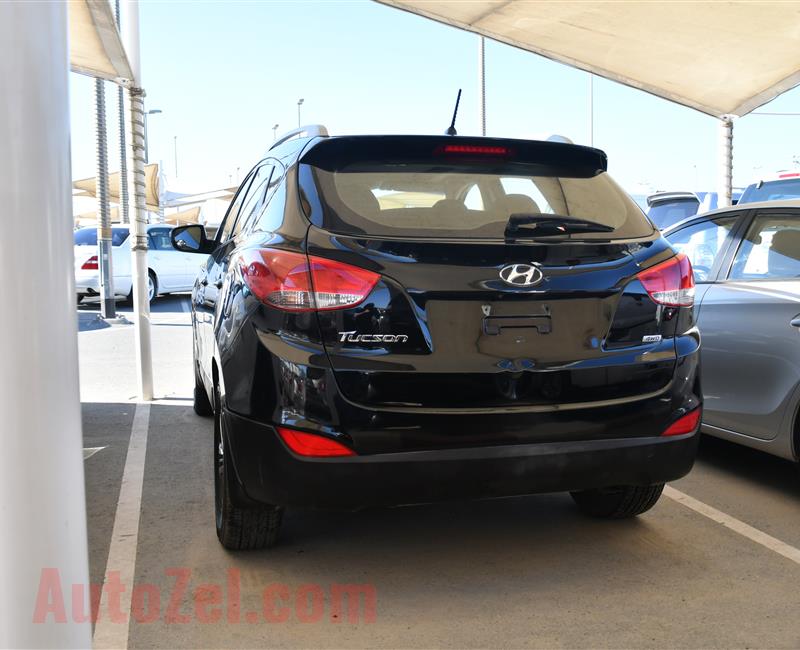 HYUNDAI TUCSON- 2016- BLACK- 76 000 KM- GCC SPECS