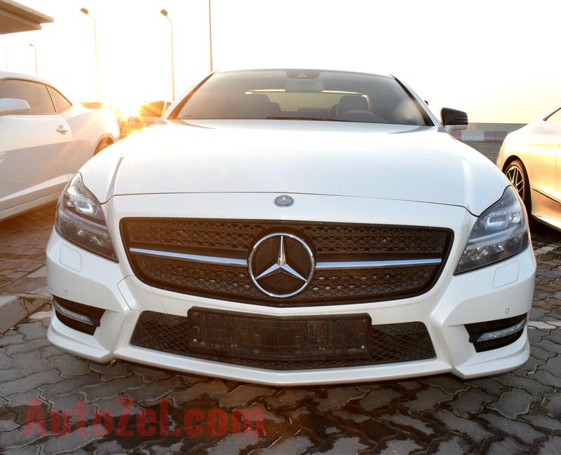 MERCEDES-BENZ CLS500- 2014- WHITE- 180 000 KM- GCC