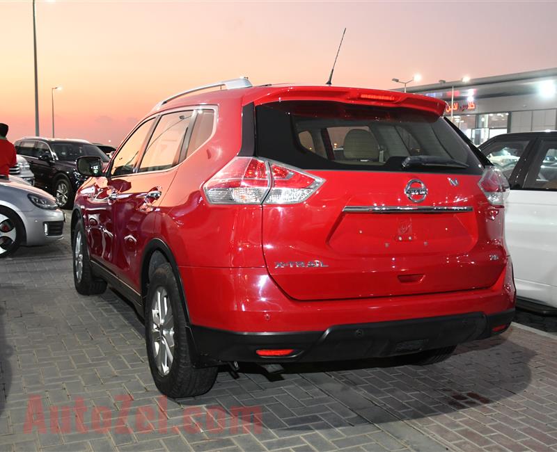 NISSAN XTRAIL 2.5 MODEL 2016 - RED - 114,000 KM -  V4 - GCC 