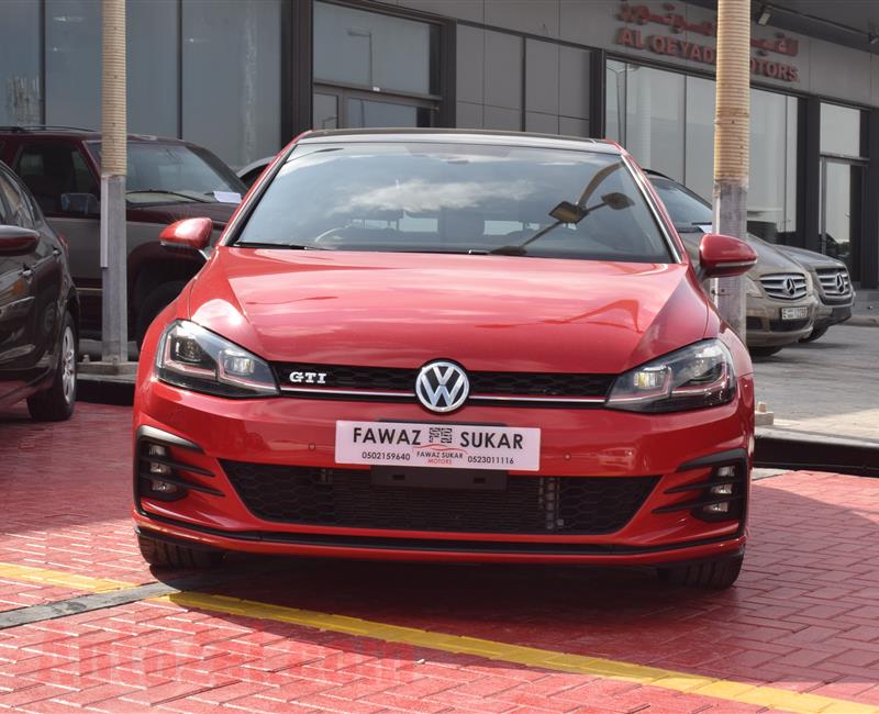 VOLKSWAGEN GTI- 2018- RED- 47 000 KM- GCC