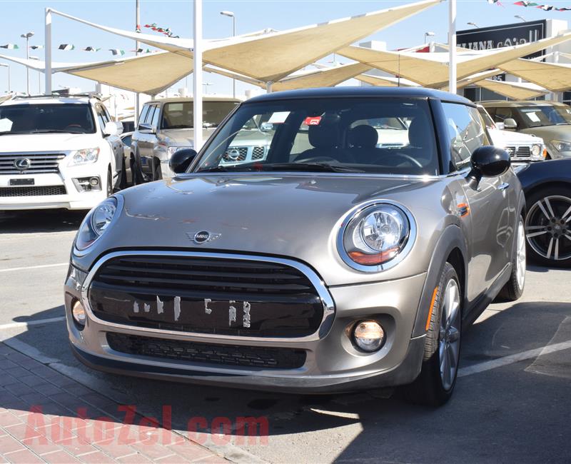 MINI COOPER- 2019- GRAY- 9 000 MILES- AMERICAN SPECS