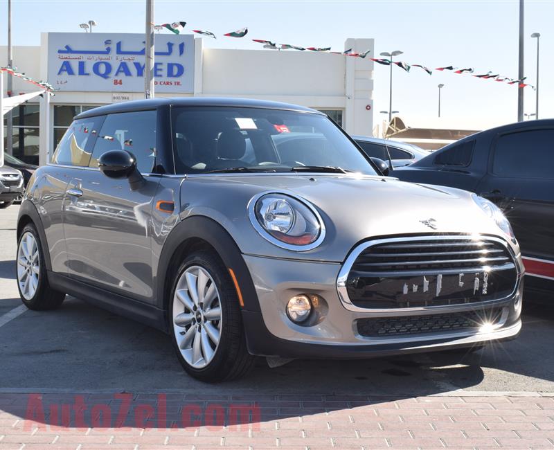 MINI COOPER- 2019- GRAY- 9 000 MILES- AMERICAN SPECS