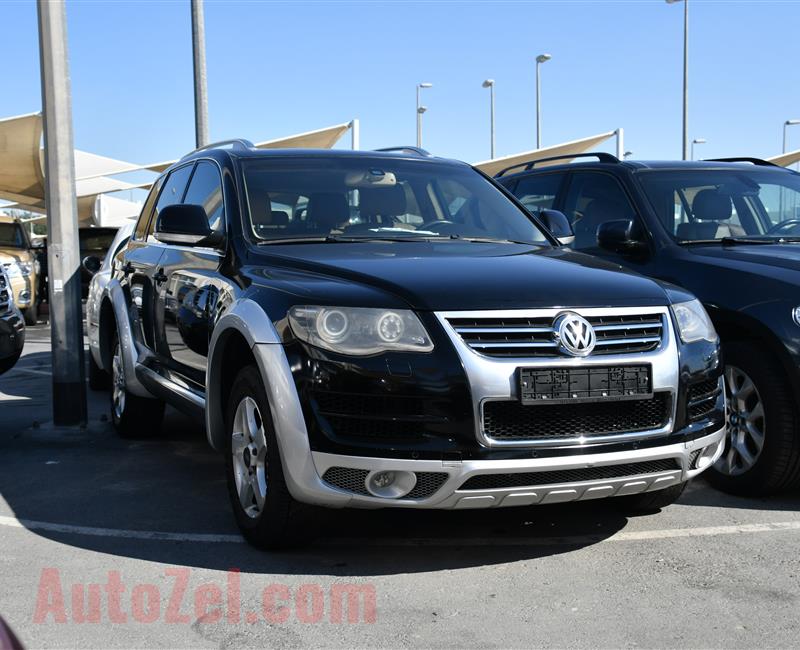 VOLKSWAGEN TOUAREG- 2009- BLACK- 200 000 KM- GCC