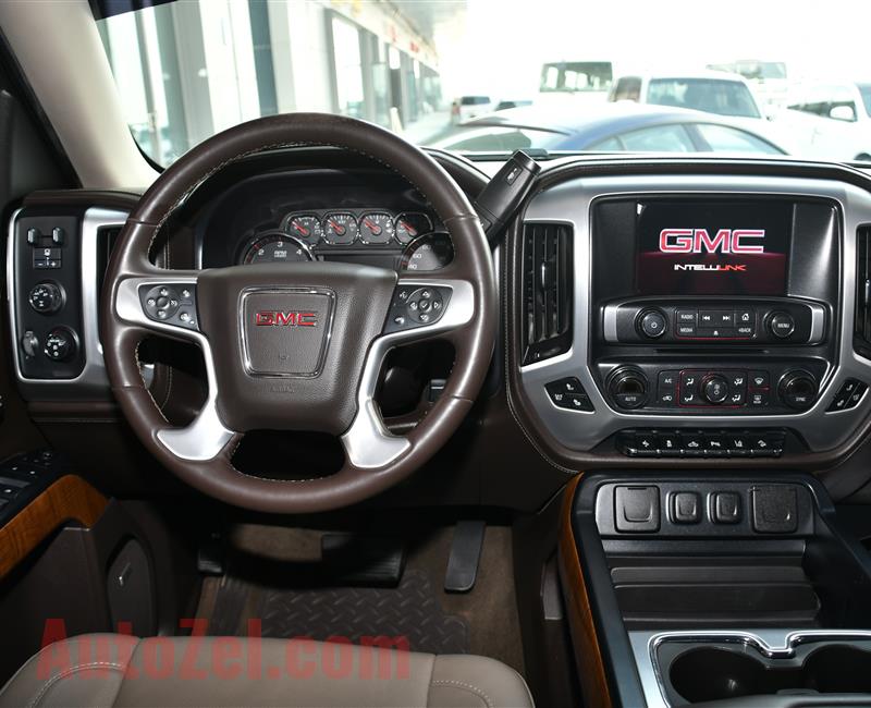 GMC SIERRA NUM  MODEL 2015 - BLACK - 240,000 KM - V8 - GCC 