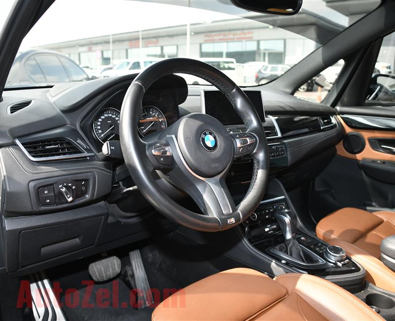 BMW 218i  ( NUM 1 - FULLOPTION )  -  MODEL 2016 - WHITE - 102000 KM - V4 - GCC 