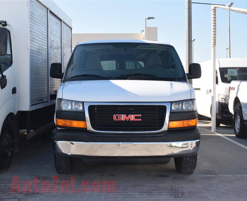 GMC SAVANA- 2016- WHITE- 42 000 KM- GCC SPECS