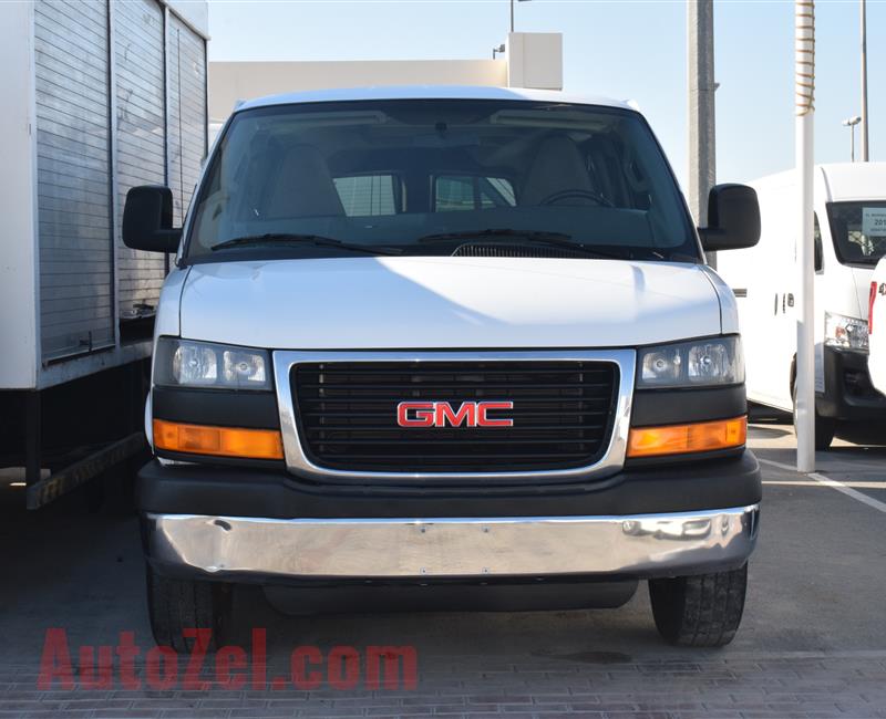 GMC SAVANA- 2016- WHITE- 42 000 KM- GCC SPECS