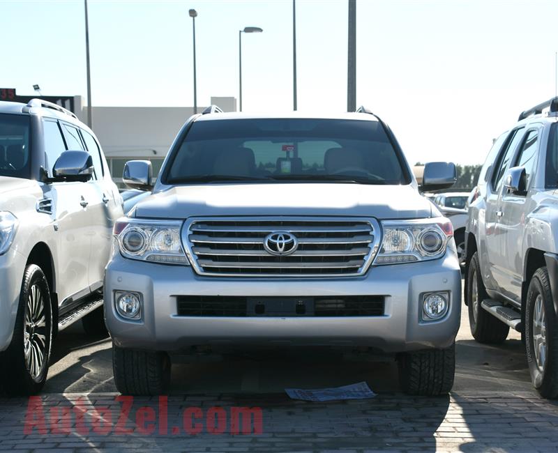 TOYOTA LAND CRUISER GXR- 2009- SILVER- 336 000 KM- GCC, MANUAL GEAR