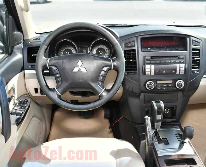 MITSUBISHI PAJERO GLS- 2013- WHITE- 40 000 KM- GCC