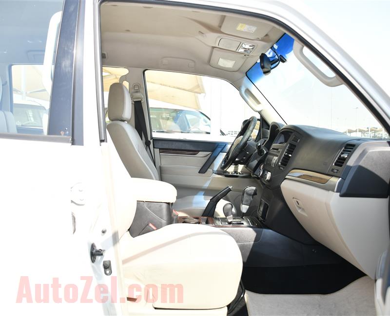 MITSUBISHI PAJERO GLS- 2013- WHITE- 40 000 KM- GCC