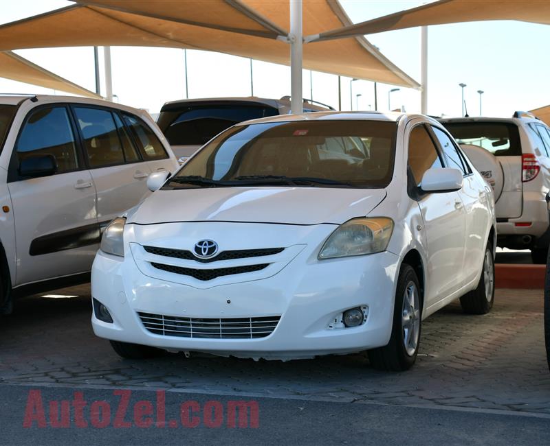 TOYOTA YARIS- 2007- WHITE- 218 000 KM- JAPANESE SPECS