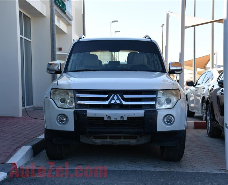 MITSUBISHI PAJERO- 2007- WHITE- 210 000 KM- GCC