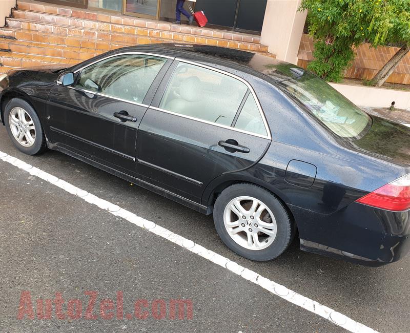 Honda Accord 2007 privately owned 2.4L v4 for sale