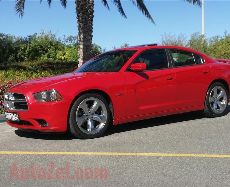  Dodge charger RT 8 silnder MODIL 2014 GCC