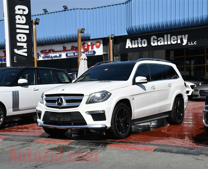 MERCEDES-BENZ GL500- 2015- WHITE- 90 000 KM- GCC SPECS