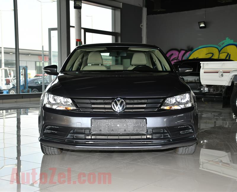 VOLKSWAGEN JETTA- 2015- GREY- 101 000 KM- GCC