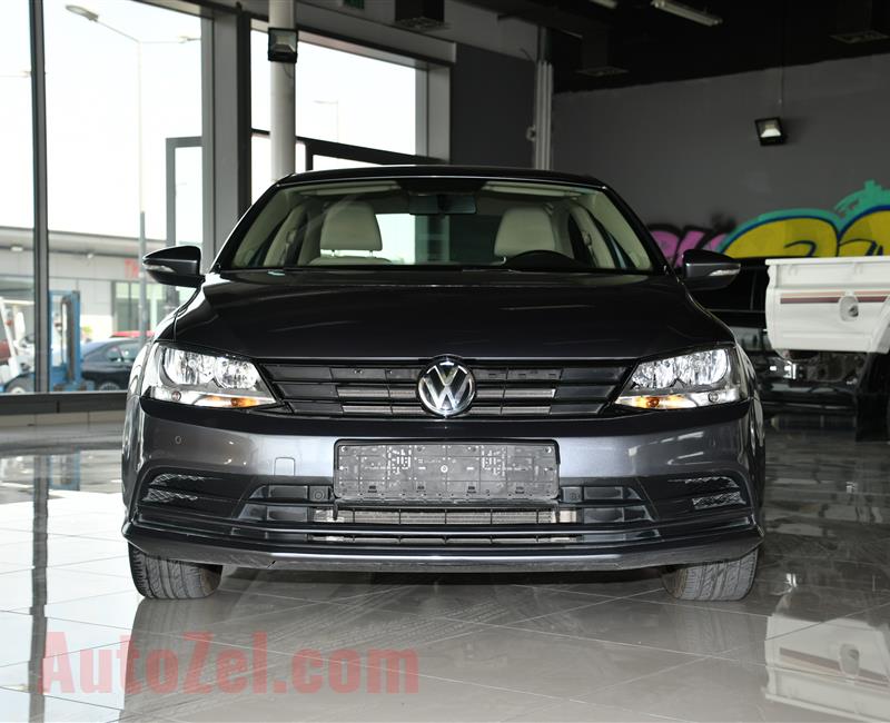 VOLKSWAGEN JETTA- 2015- GREY- 101 000 KM- GCC