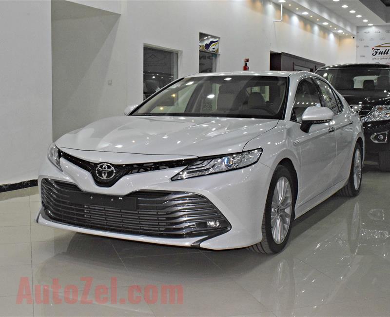 toyota camry model 2019 -  white - zero km - v6 - gcc 