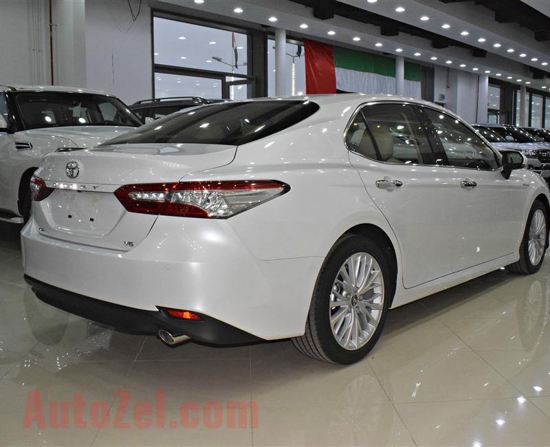 toyota camry model 2019 -  white - zero km - v6 - gcc 