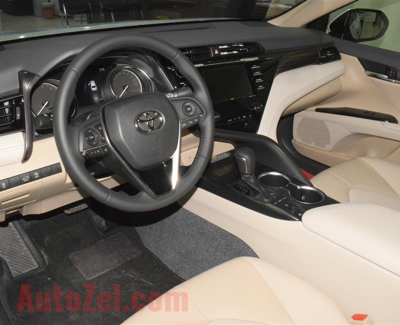 toyota camry model 2019 -  white - zero km - v6 - gcc 