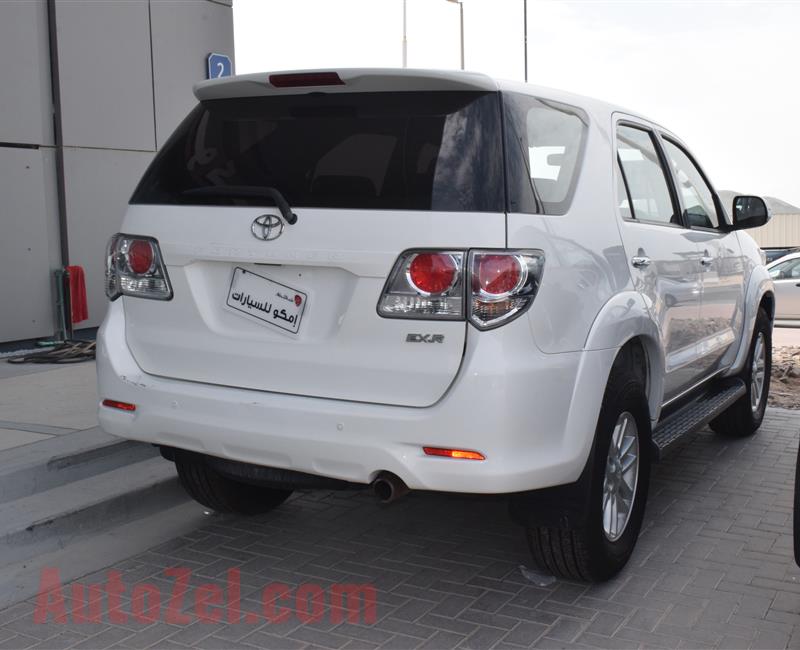 TOYOTA FORTUNER- 2014- WHITE- 145 000 KM- GCC SPECS