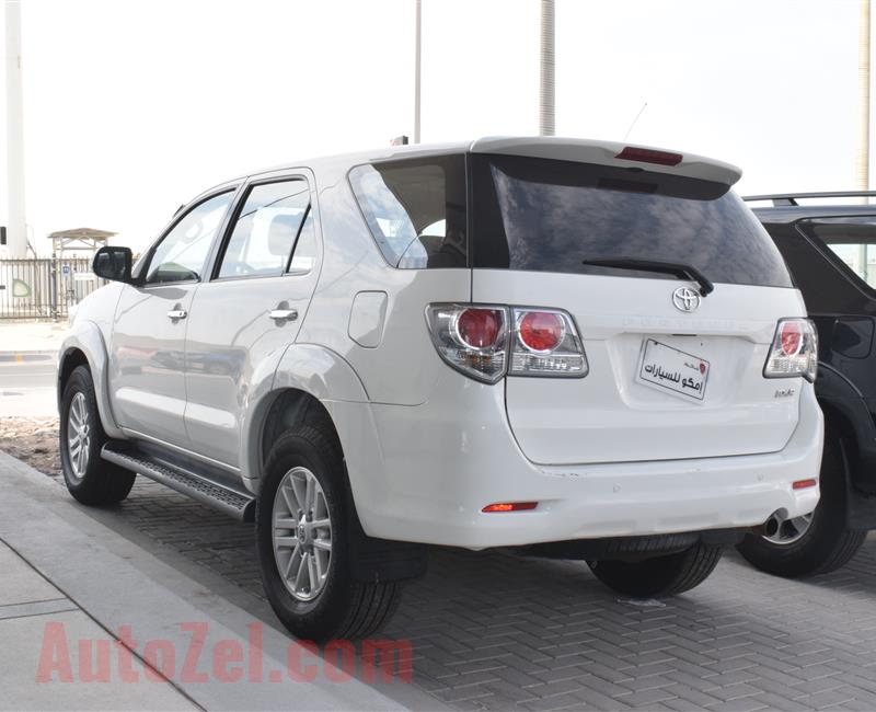 TOYOTA FORTUNER- 2014- WHITE- 145 000 KM- GCC SPECS