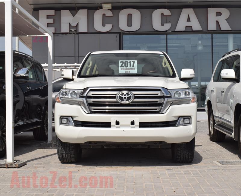 TOYOTA LAND CRUISER- 2017- WHITE- 63 000 KM- GCC SPECS