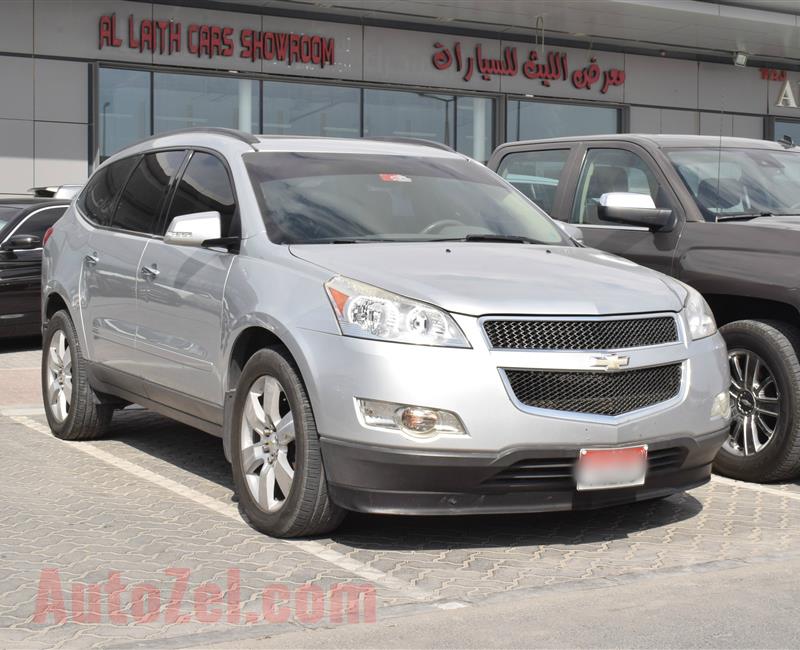 CHEVROLET TRAVERSE LT- 2012- SILVER- 196 000 KM- GCC