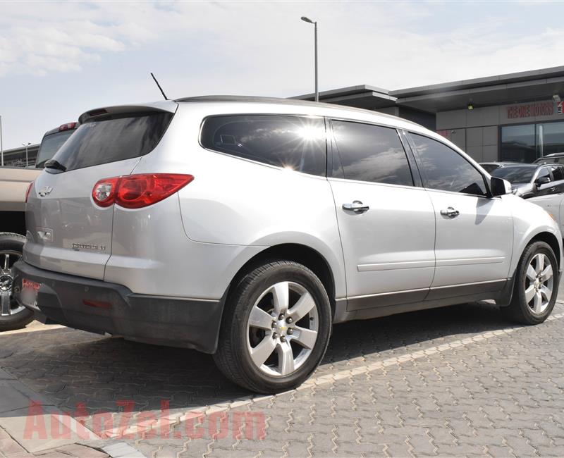 CHEVROLET TRAVERSE LT- 2012- SILVER- 196 000 KM- GCC