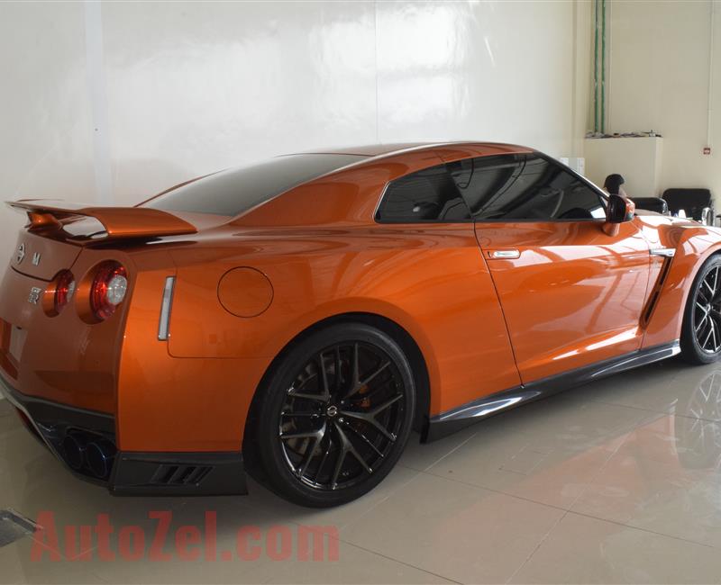 NISSAN GTR- 2017- ORANGE- 19 000 KM- GCC