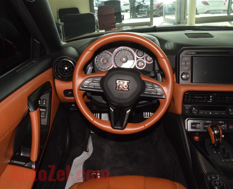 NISSAN GTR- 2017- ORANGE- 19 000 KM- GCC