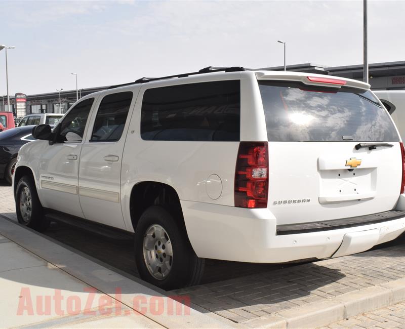 CHEVROLET SUBURBAN- 2013- WHITE- 236 000 KM- GCC