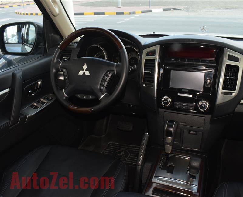 MITSUBISHI PAJERO- 2016- SILVER- 110 000 KM- GCC SPECS