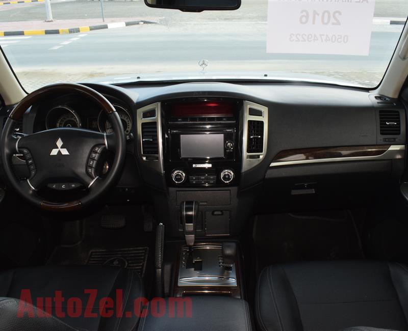 MITSUBISHI PAJERO- 2016- SILVER- 110 000 KM- GCC SPECS