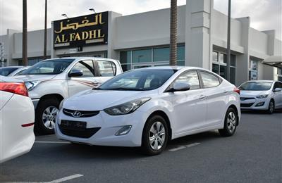 HYUNDAI ELANTRA- 2014- WHITE- 235 000 KM- GCC