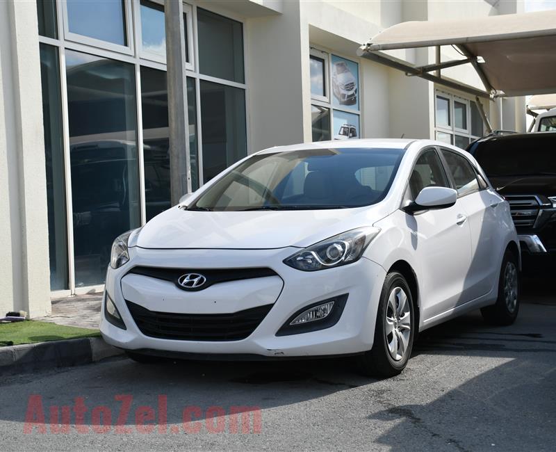 HYUNDAI i30- 2014- WHITE- 98 000 KM- GCC