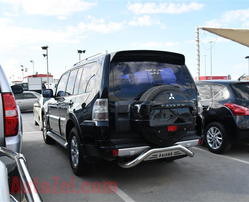 MITSUBISHI PAJERO- 2010- BLACK- GCC