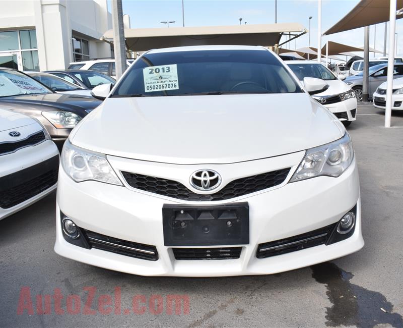 toyota camry model 2013 - white -125000 km - v4 - gcc 