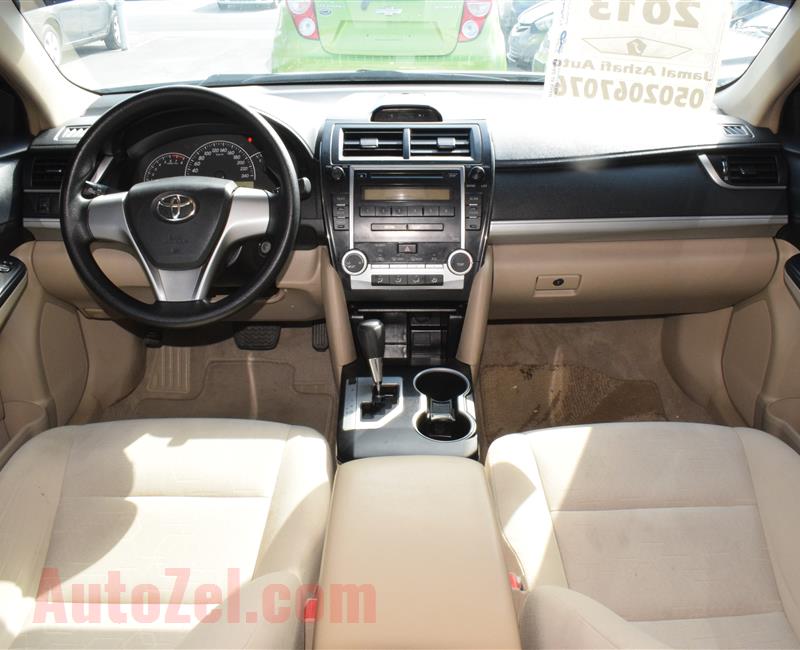 toyota camry model 2013 - white -125000 km - v4 - gcc 