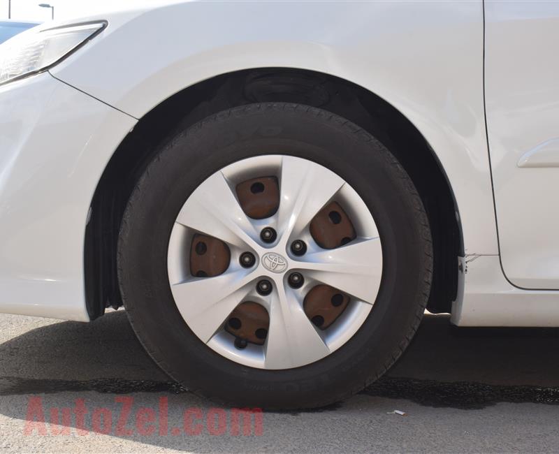 toyota camry model 2013 - white -125000 km - v4 - gcc 